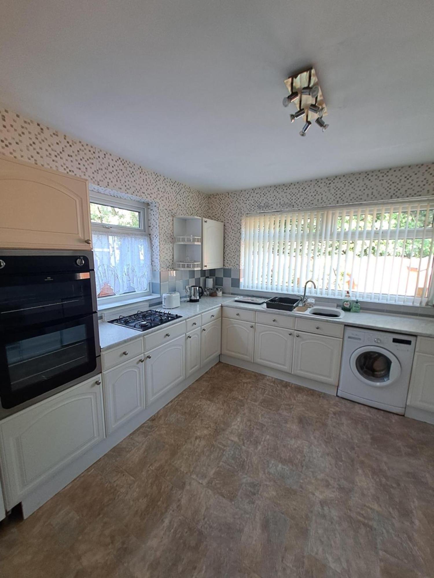 Dalton House - Three Bedroom Property Stretford Free Parking Near The Trafford Centre Μάντσεστερ Εξωτερικό φωτογραφία