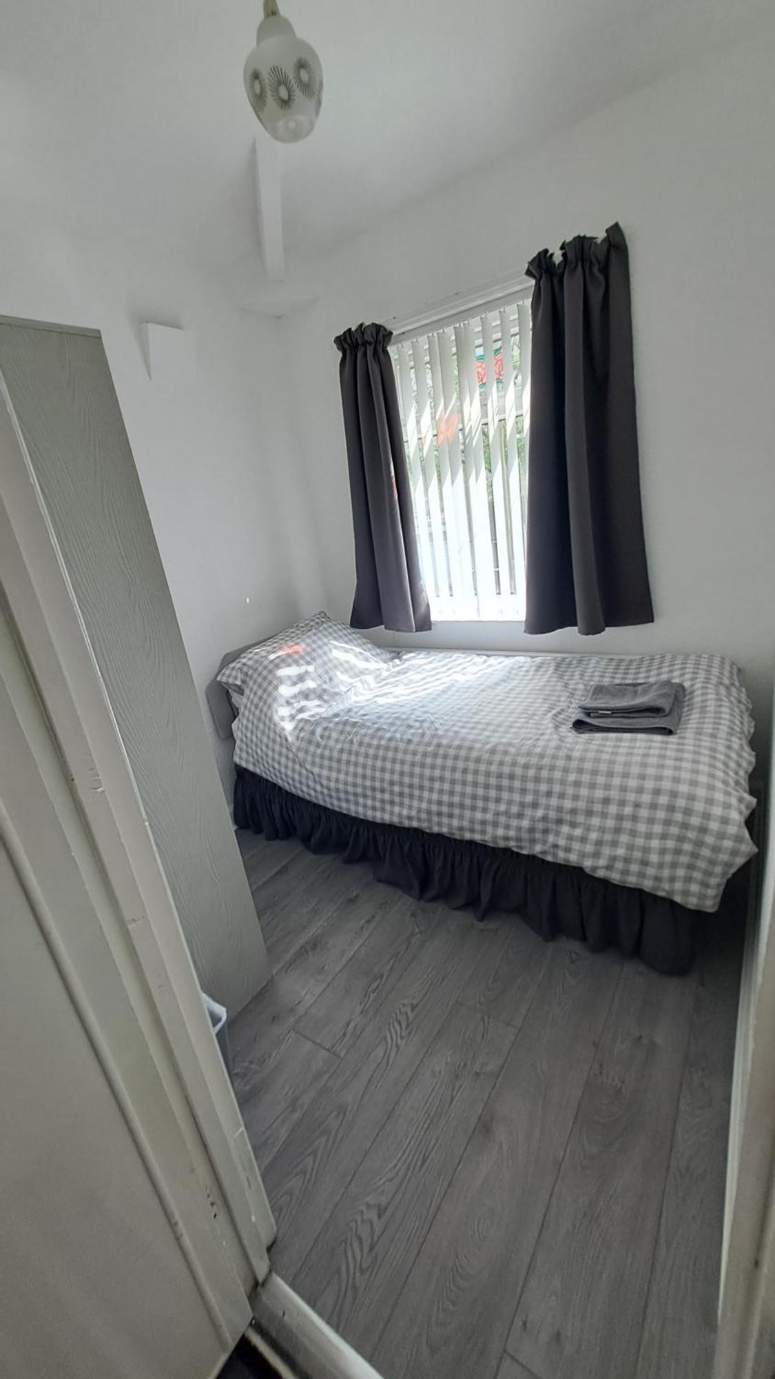 Dalton House - Three Bedroom Property Stretford Free Parking Near The Trafford Centre Μάντσεστερ Εξωτερικό φωτογραφία